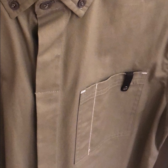 Illustrated example water repellent shirt! - Picture 4 of 4